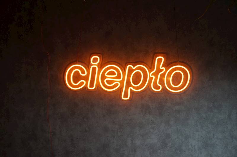 neon ciepło 70x26 cm