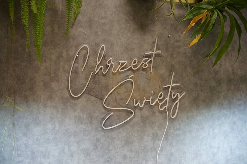 neon Chrzest Święty 80x62 cm 