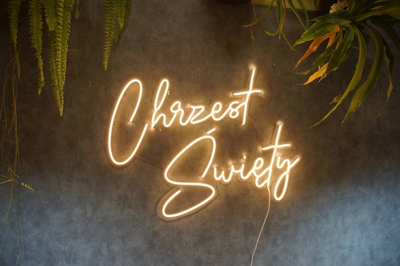 neon Chrzest Święty 80x62 cm 