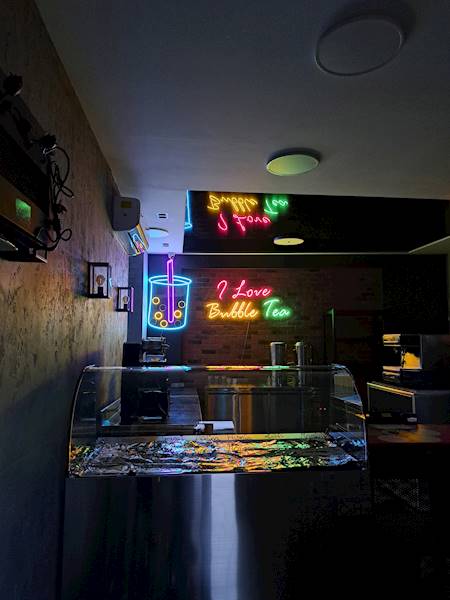 neon kubek Bubble Tea z animacją 69x115cm
