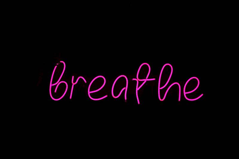 neon breathe 83x26 cm