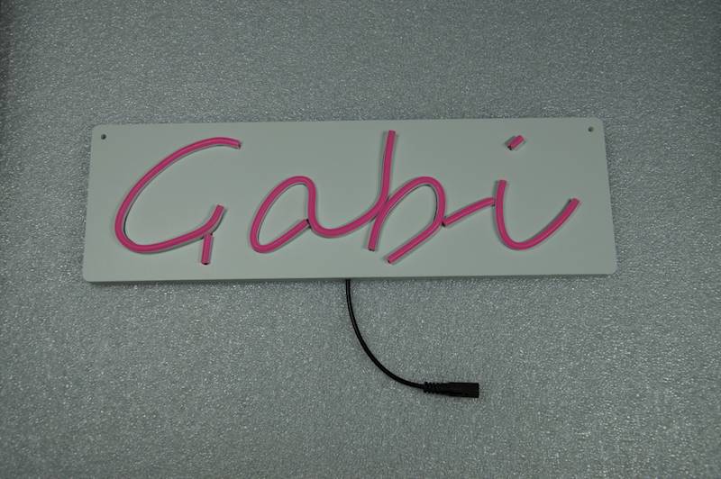 neon Gabi 38x12 cm