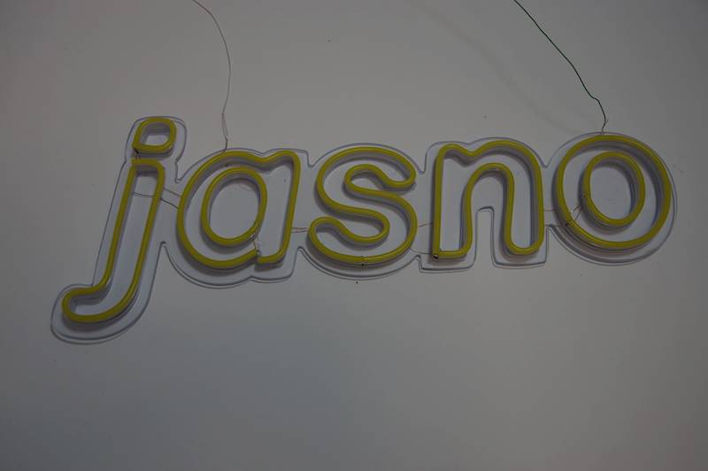 neon jasno 49x19 cm