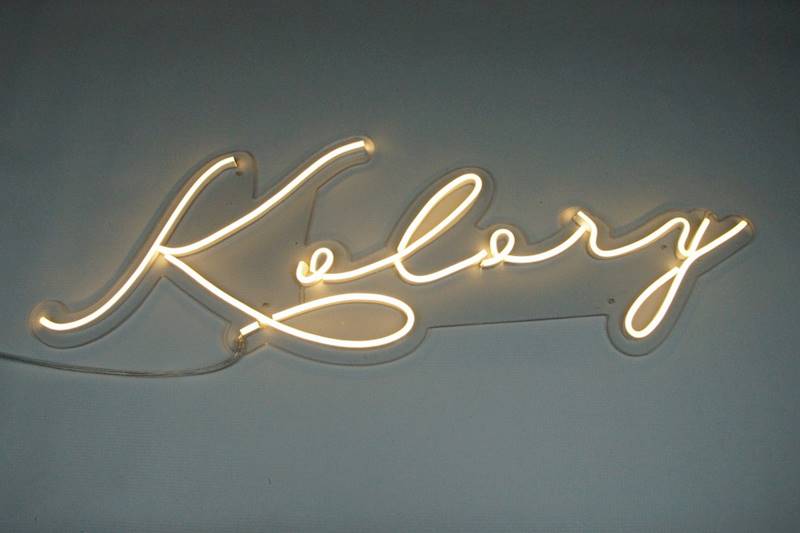 neon Kolory 73x25cm 