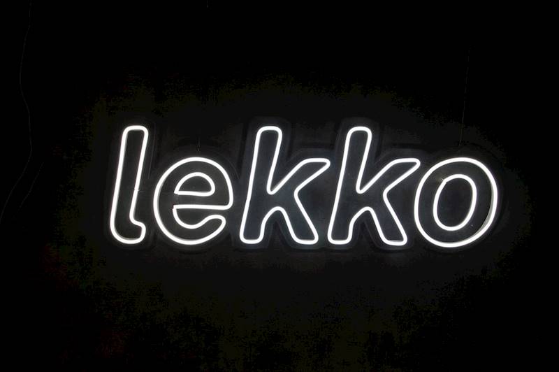 neon lekko 70x26cm