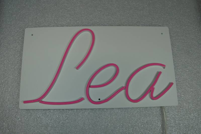 neon Lea 37x20 cm
