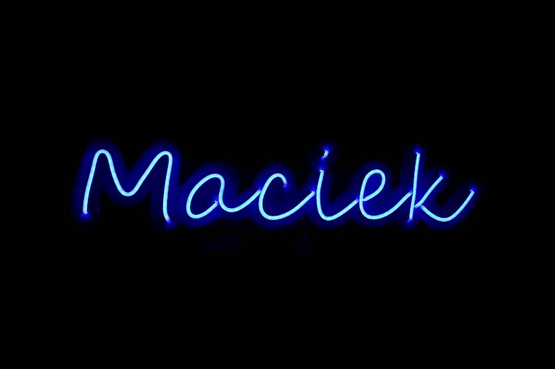 neon Maciek 66x15 cm