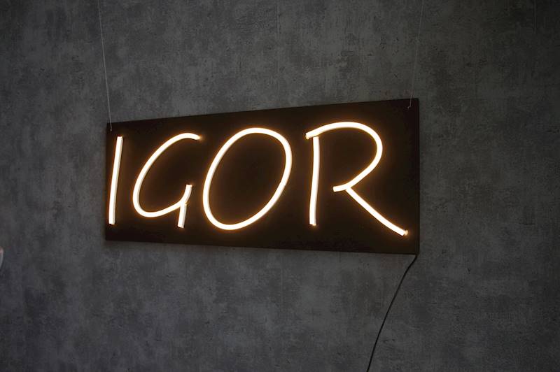neon Igor 50x20cm