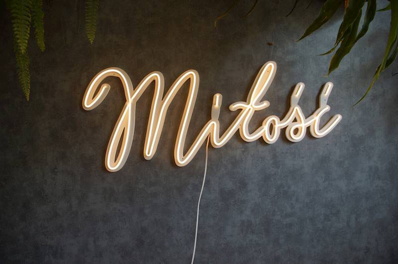 neon Miłość 100x40 cm