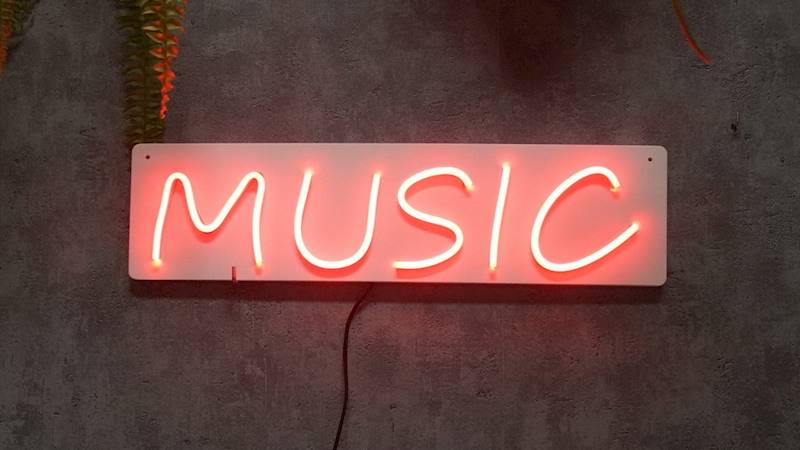 neon Music 48x13 cm