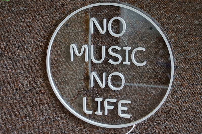 neon No music no life 40x40cm