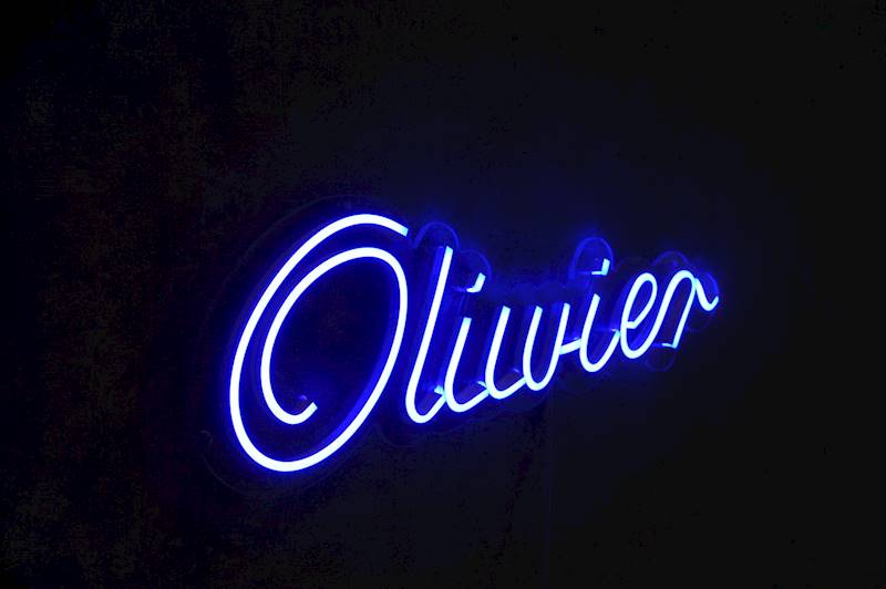 neon Oliwier 45x15 cm 