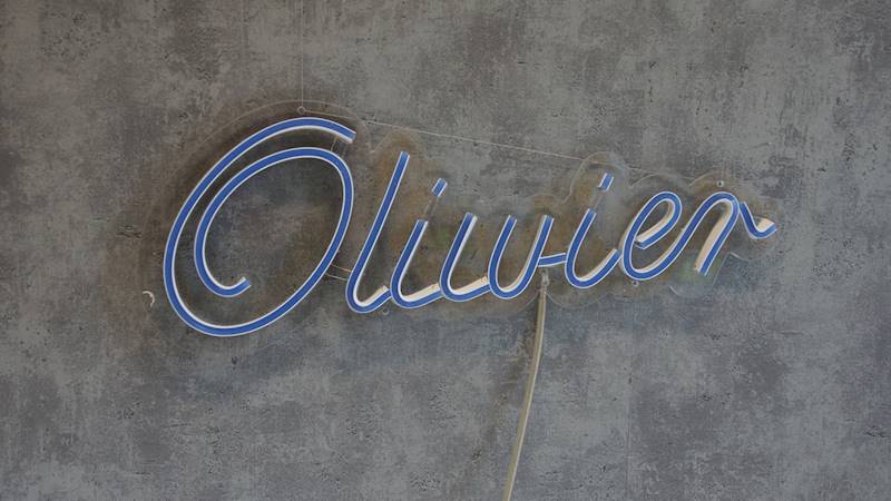 neon Oliwier 45x15 cm 