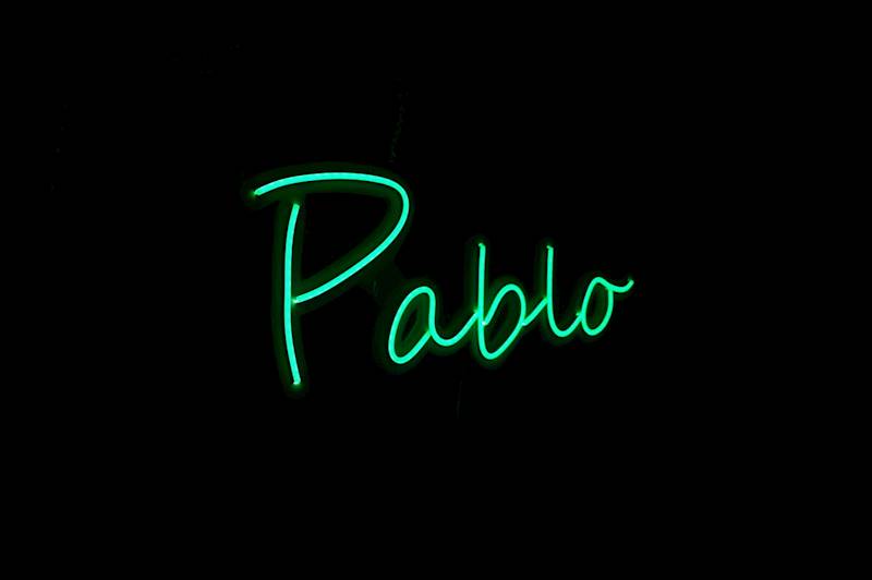 neon Pablo 58x24cm