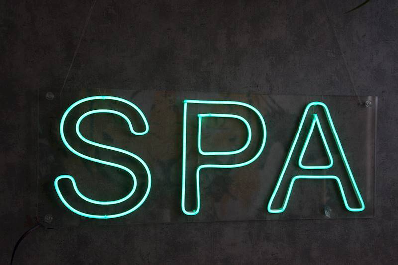 neon SPA, RGB, 80x30 cm 