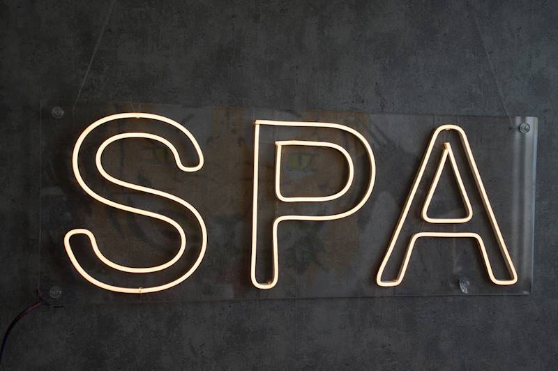 neon SPA, RGB, 80x30 cm 