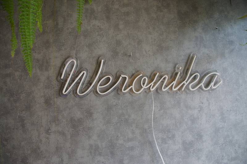 neon Weronika 84x24 cm