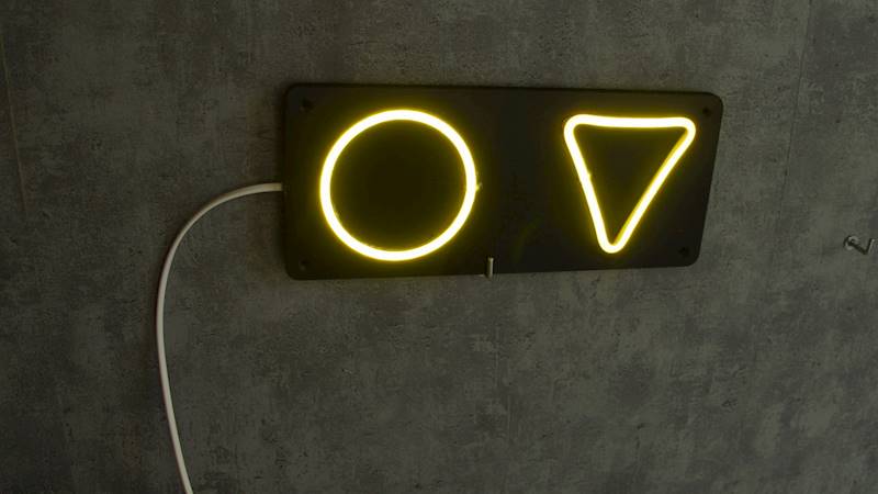 neon zewnętrzny usztywniony WC 30x13cm  