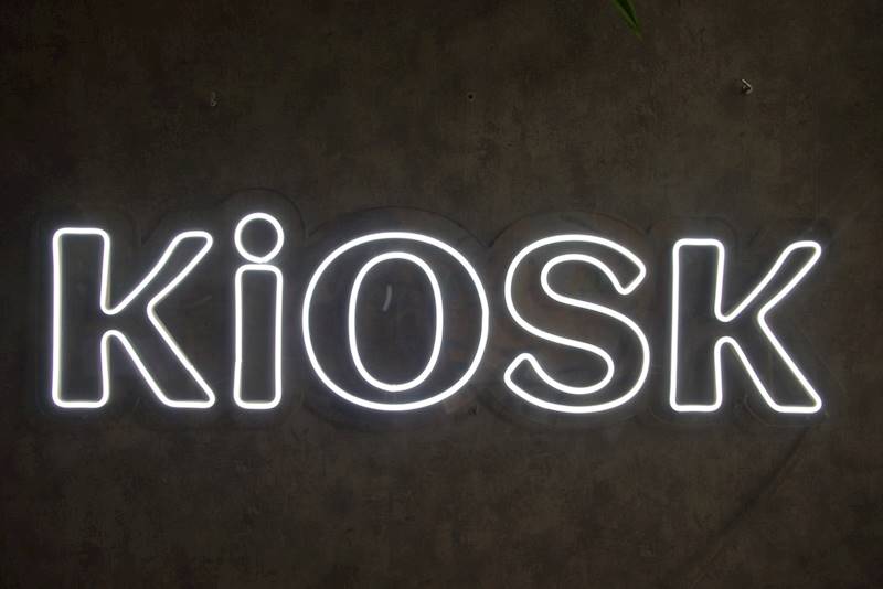 neon Kiosk 105x31cm 