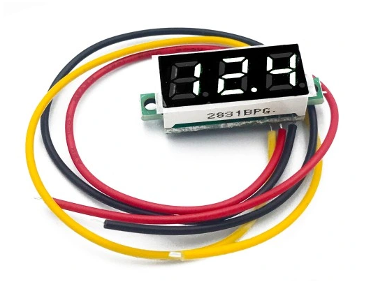 Miernik Woltomierz 0-100V DC biały
