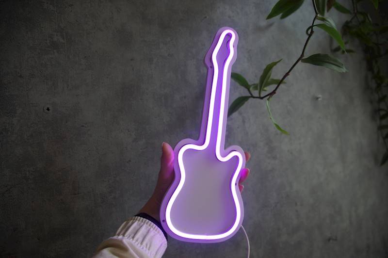 neon Gitara 31x12cm