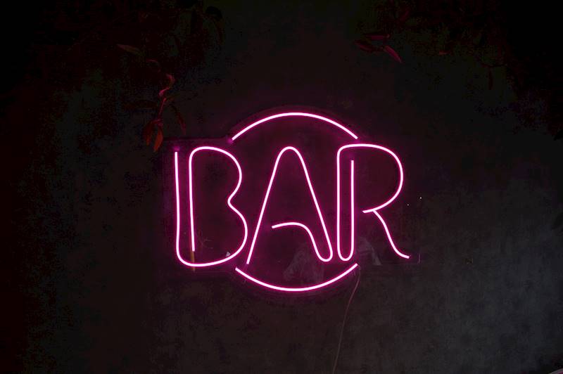 neon Bar 70x52cm