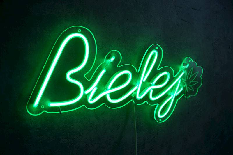 neon Bielej 44x19cm