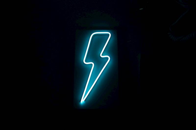 neon błyskawica 16x29cm