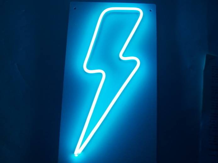 neon błyskawica 16x29cm