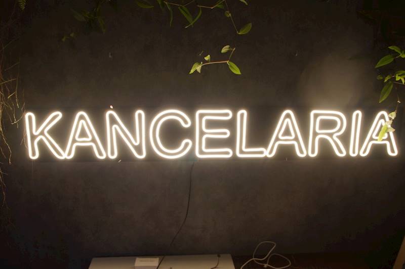 neon zewnętrzny usztywniony KANCELARIA 151x22cm