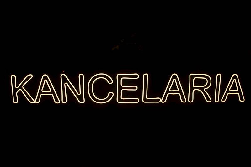 neon zewnętrzny usztywniony KANCELARIA 151x22cm