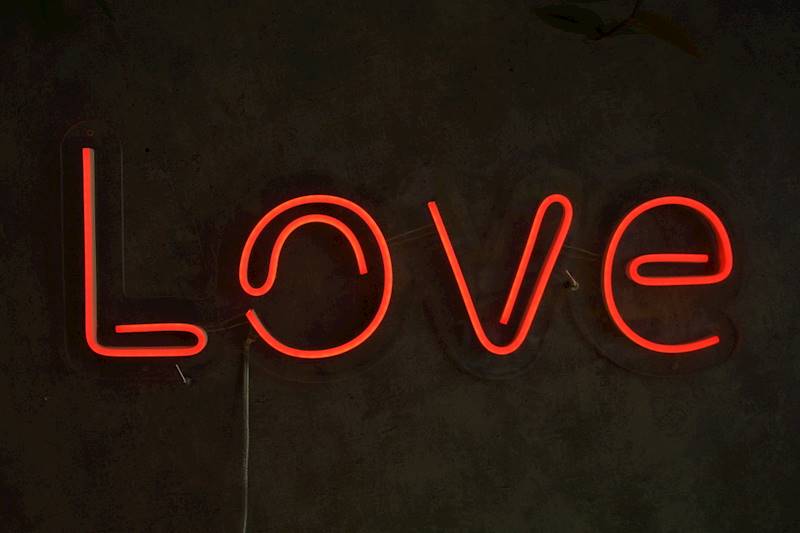 neon Love 22x58cm