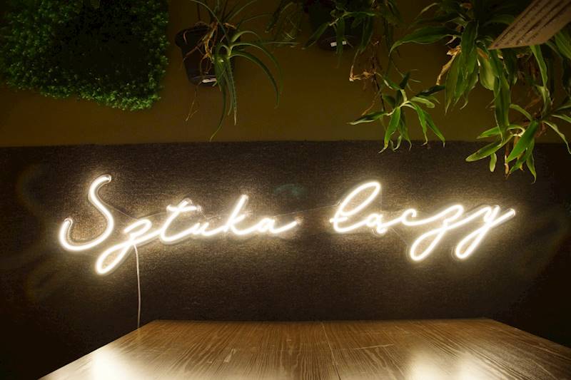neon Sztuka łączy 169x40cm