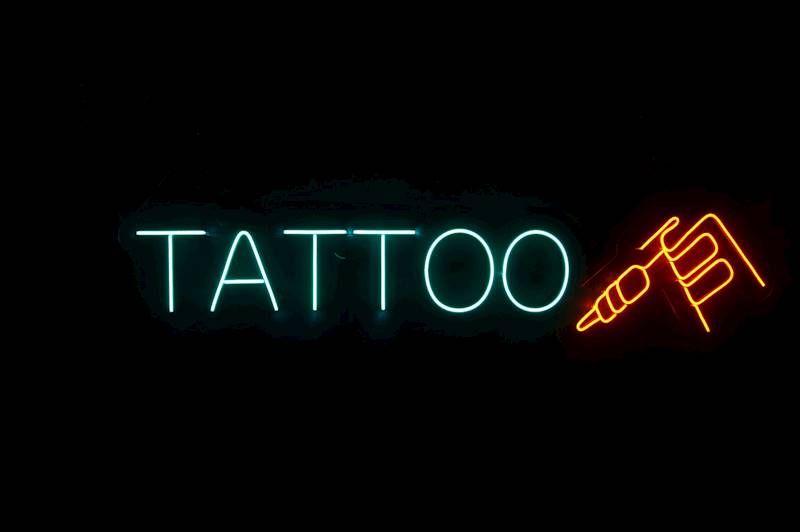 neon Tattoo z maszynką 140x40 cm fiolet i orange