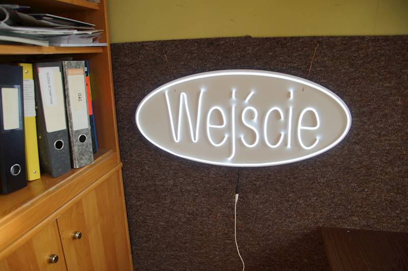 neon Wejscie 70x32cm