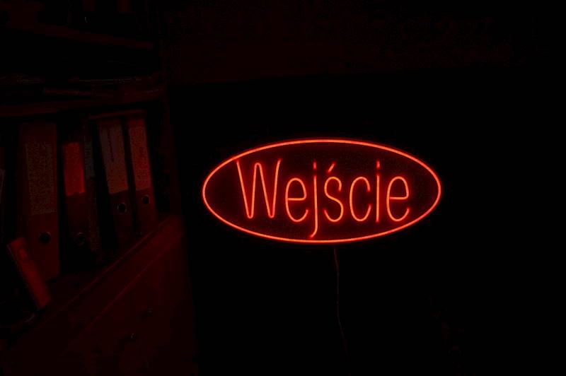 neon zewnętrzny Wejście 70x32cm 