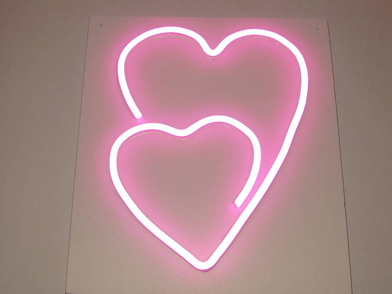 neon serce w sercu 21x24cm 