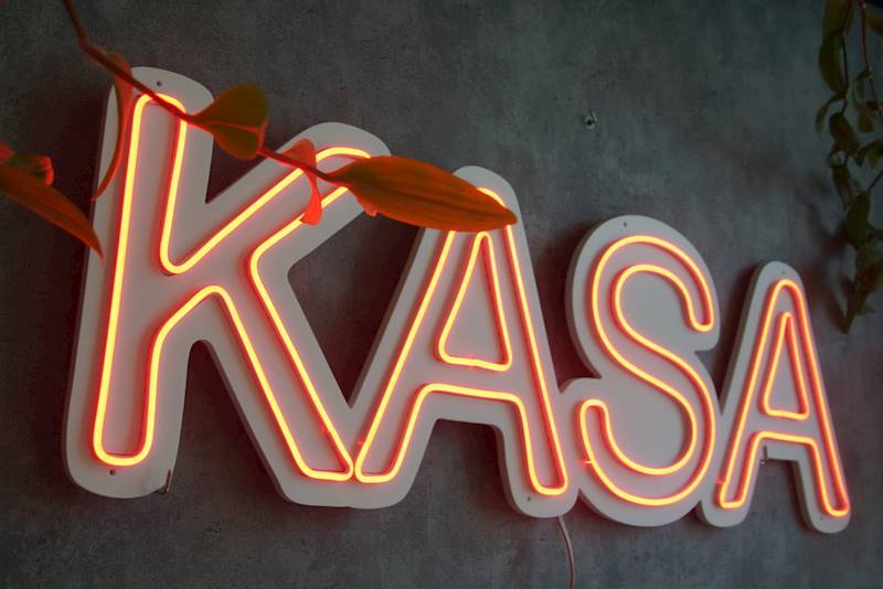 neon Kasa 93x30cm 
