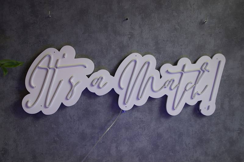 neon It's a Match 90x30cm