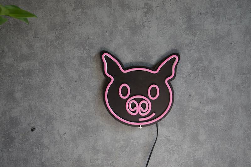 neon Świnka 23x22cm