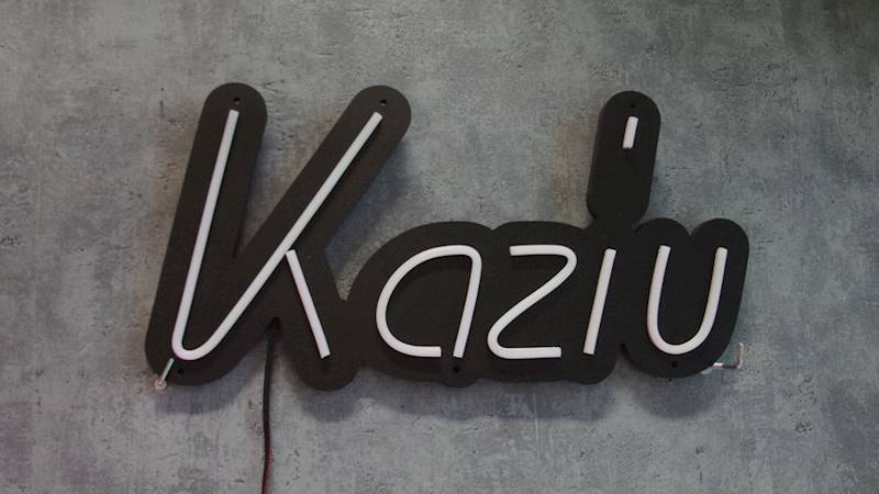 neon Kaziu 40x20cm