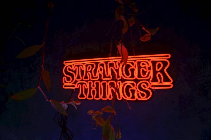 neon mini Stranger Things 51x23cm