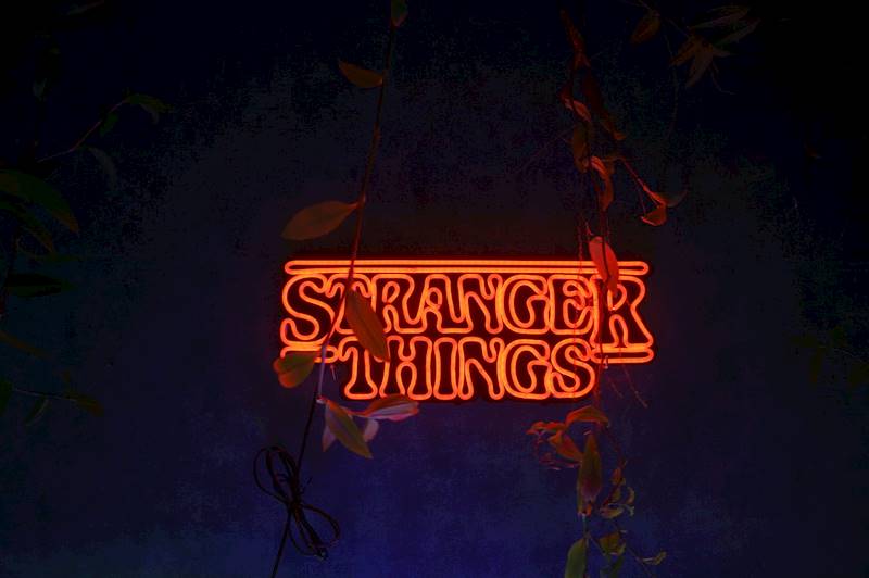 neon mini Stranger Things 51x23cm