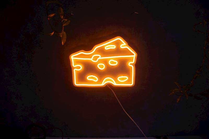 neon Ser z dziurami 38x30cm