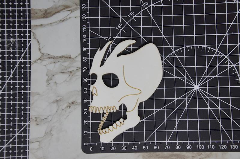 magnes Czaszka 7x9,5cm 