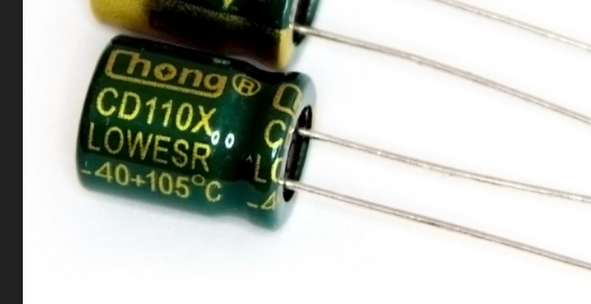 Kondensator 220uF 50 V LOW ESR