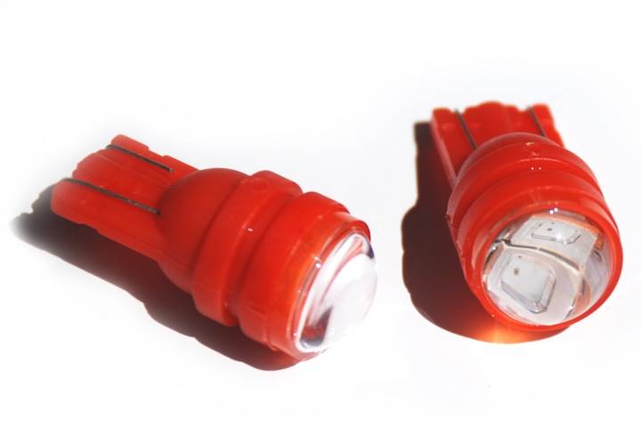 ŻARÓWKA SAMOCHODOWA LED T10 czerwona 2smd soczewka