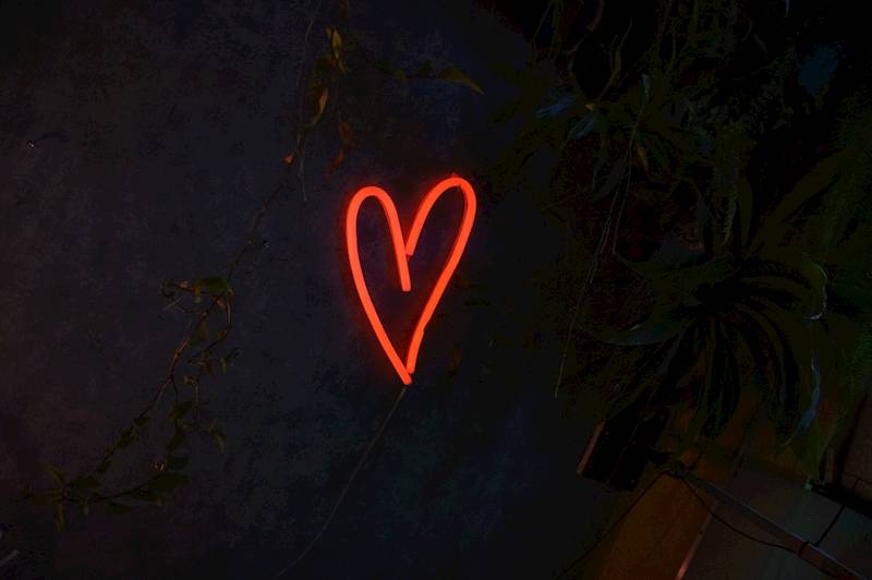 neon Serce jak gazowy 26x41 cm