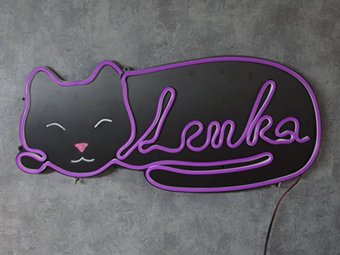 neon Lenka ze śpiacym Kotkiem 53x24cm