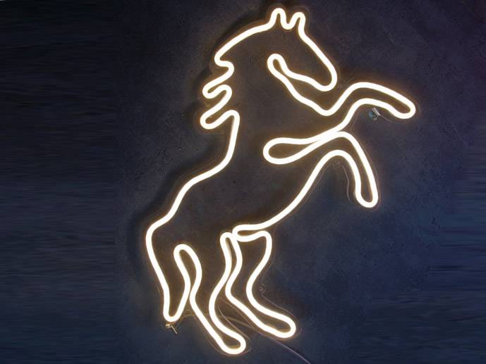 neon Koń stojący dęba 33x38